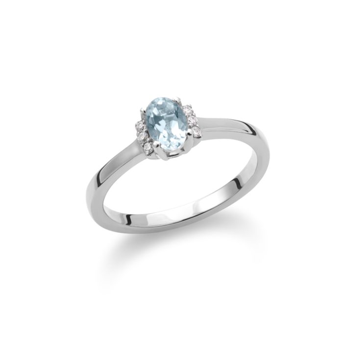 Prsten sa ovalnim akvamarinom i dijamantima
