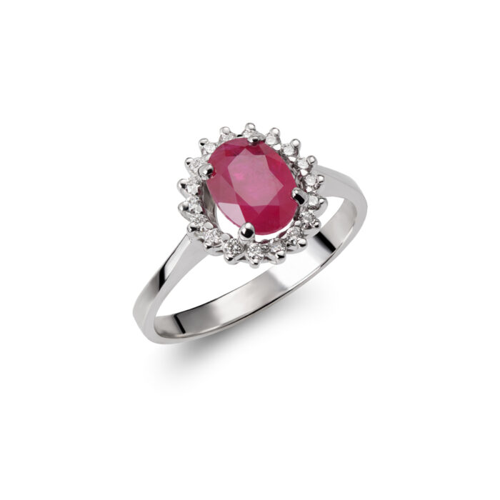 Brilijantski prsten sa ovalnim rubinom