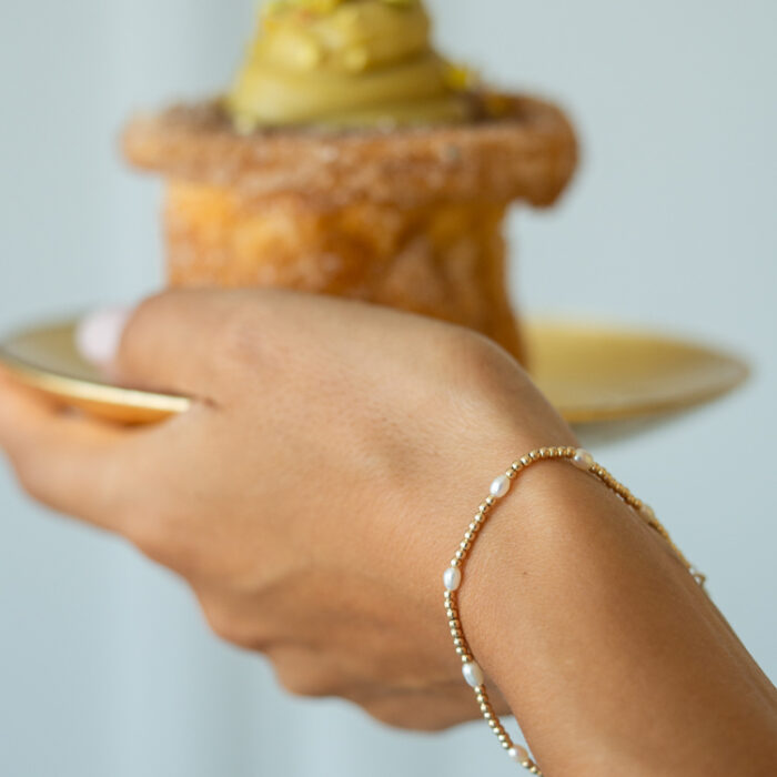 9am - Narukvica sa biserima