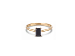 Zlatni prsten sa emerald cut crnim dijamantom - Slika 2