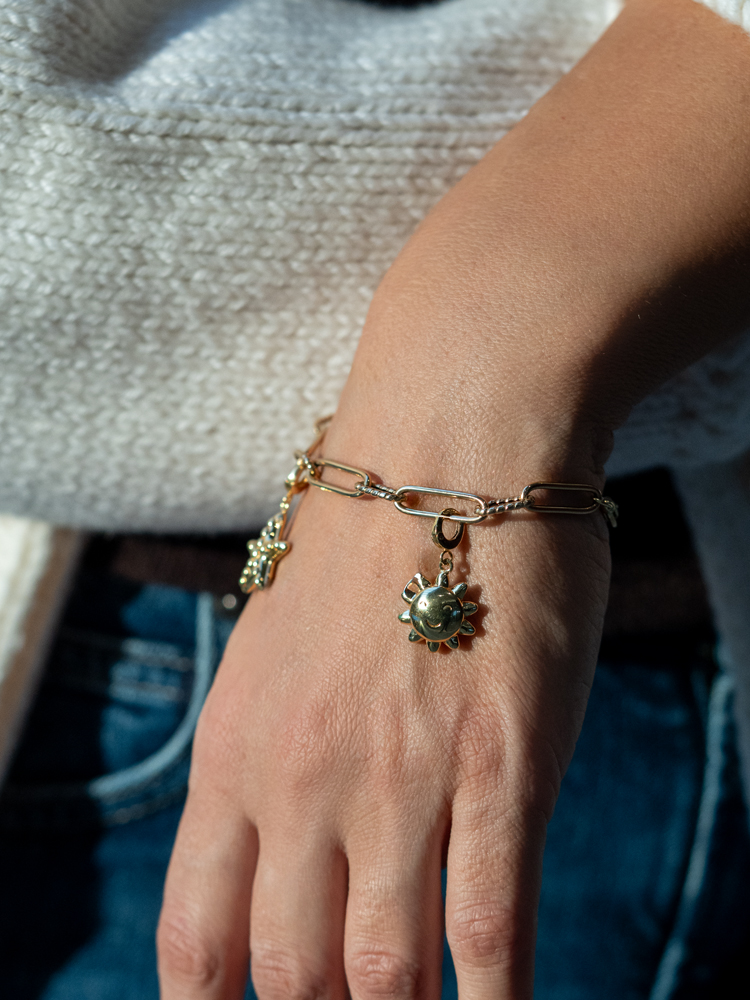 Aqua Charms – Zlatni privezak "Sunce"