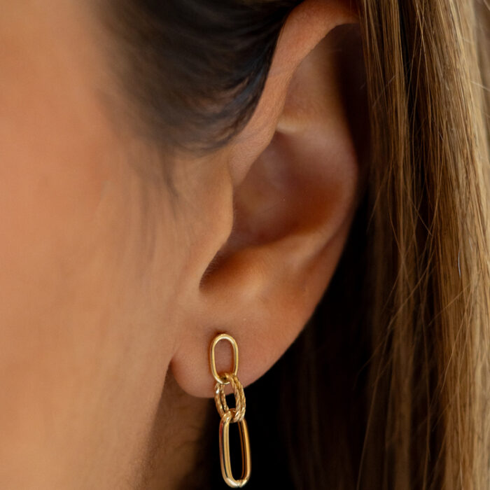 Zlatne viseće minđuše sa alkama