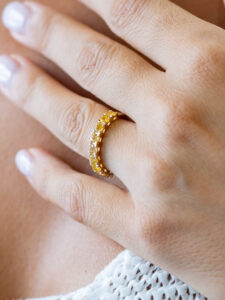 Zlatni prsten sa fancy safirima 1,17 ct - Slika 3